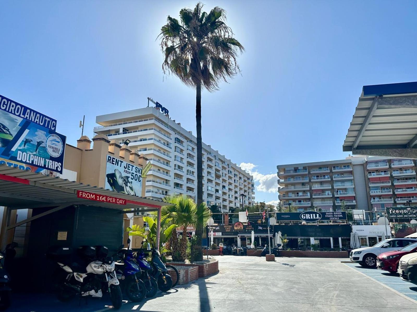 פואנגירולה Costa Del Sol Seaside Studio - 5 Mins From Beach מראה חיצוני תמונה