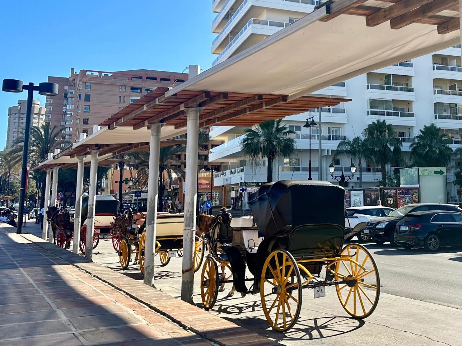 פואנגירולה Costa Del Sol Seaside Studio - 5 Mins From Beach מראה חיצוני תמונה