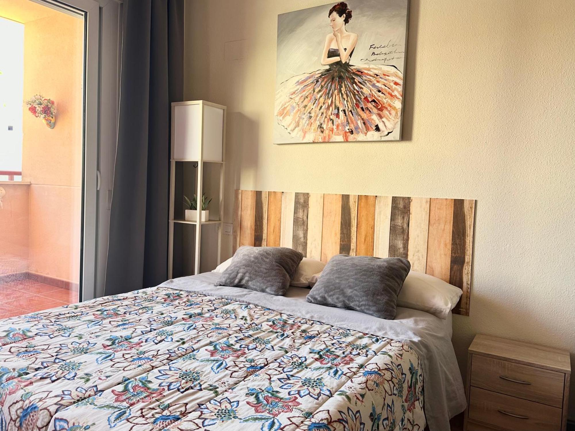פואנגירולה Costa Del Sol Seaside Studio - 5 Mins From Beach מראה חיצוני תמונה
