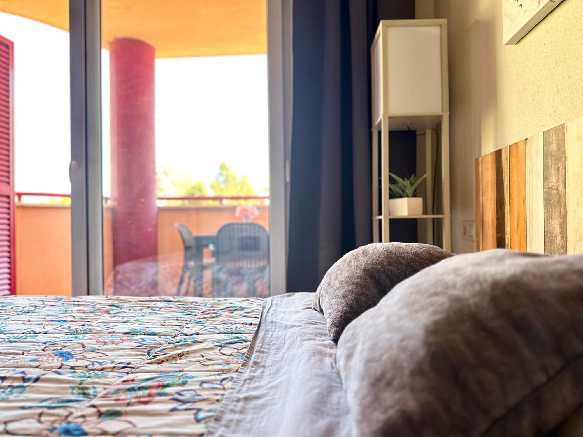פואנגירולה Costa Del Sol Seaside Studio - 5 Mins From Beach מראה חיצוני תמונה