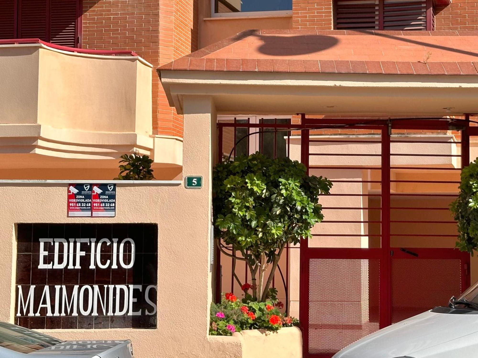 פואנגירולה Costa Del Sol Seaside Studio - 5 Mins From Beach מראה חיצוני תמונה